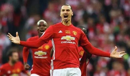 通过其职业 通过其职业